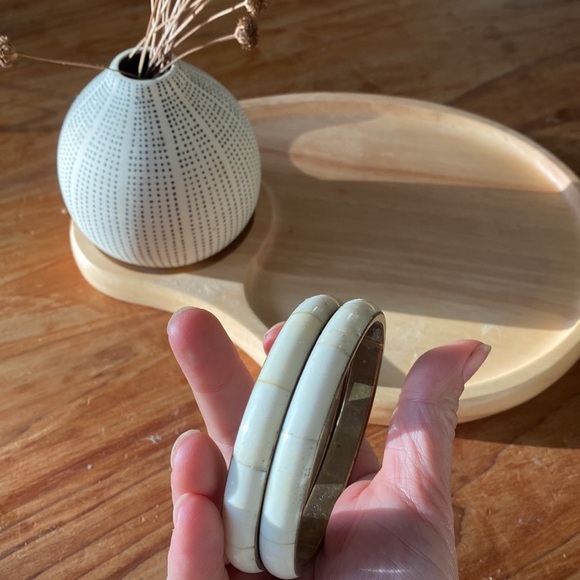 Natural White Shell Inlay Bracelets x 2 - Picture 4 of 7